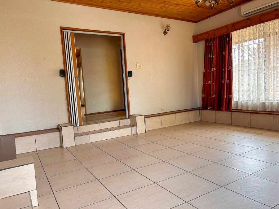 4 Bedroom Property for Sale in Parys Free State
